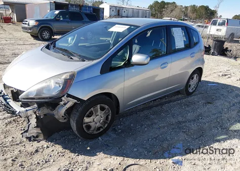 2013 Honda Fit из США, поврежденный, VIN JHMGE8H36DC056069